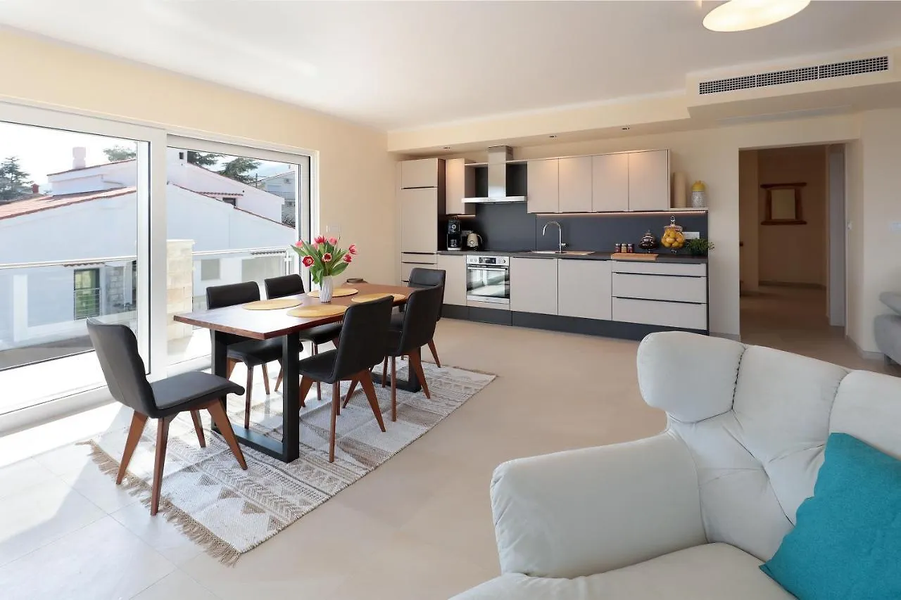Villa Sunny Icici- Apartment Sky Croatia