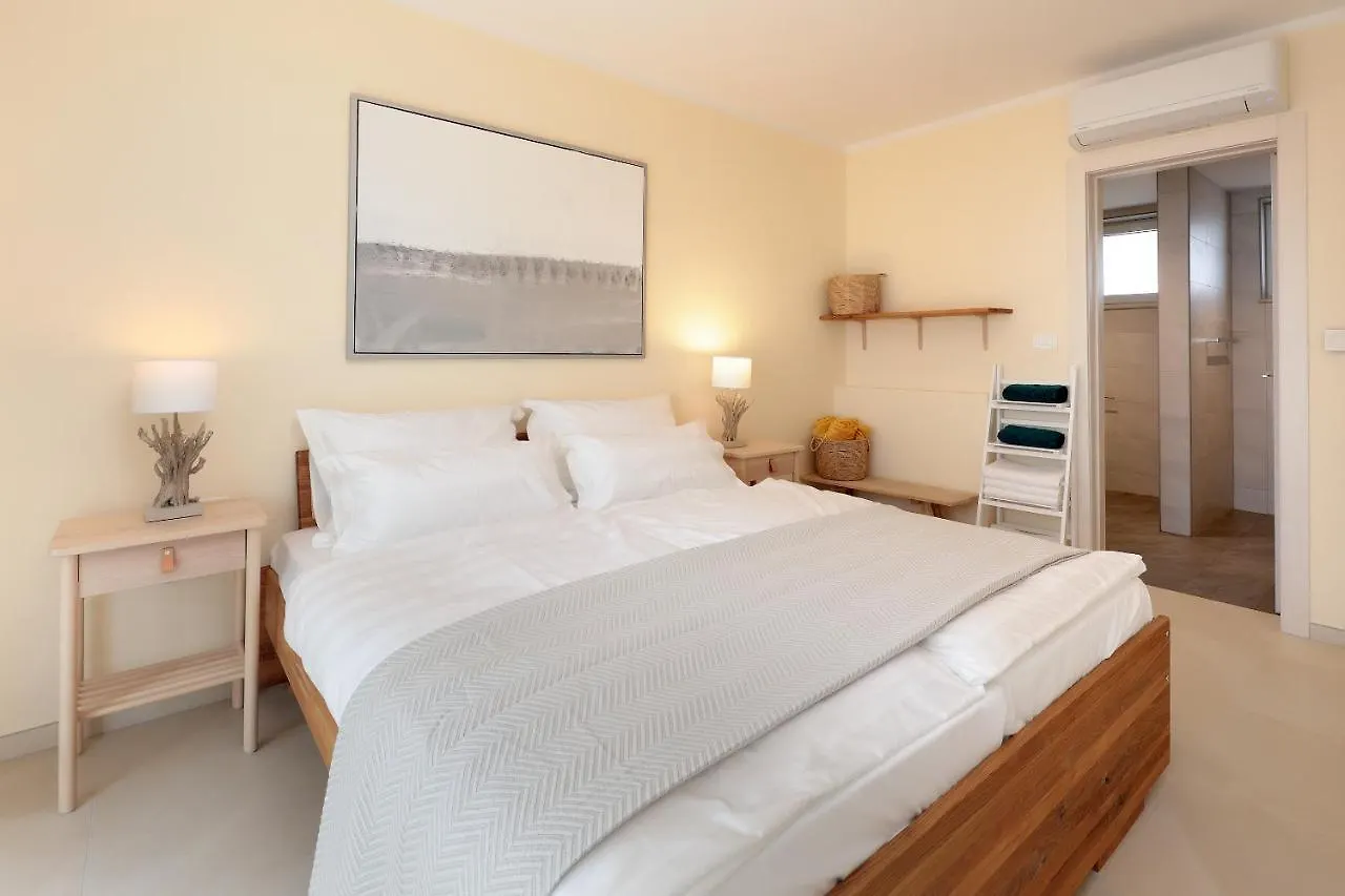 Villa Sunny Icici- Apartment Sky 0*, Icici Croatia